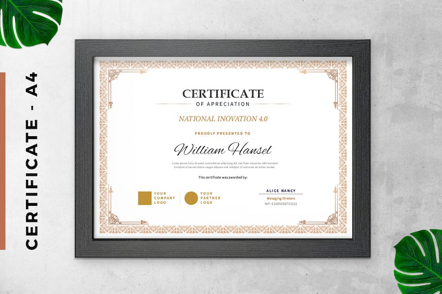Classic gold Certificate / Diploma Template